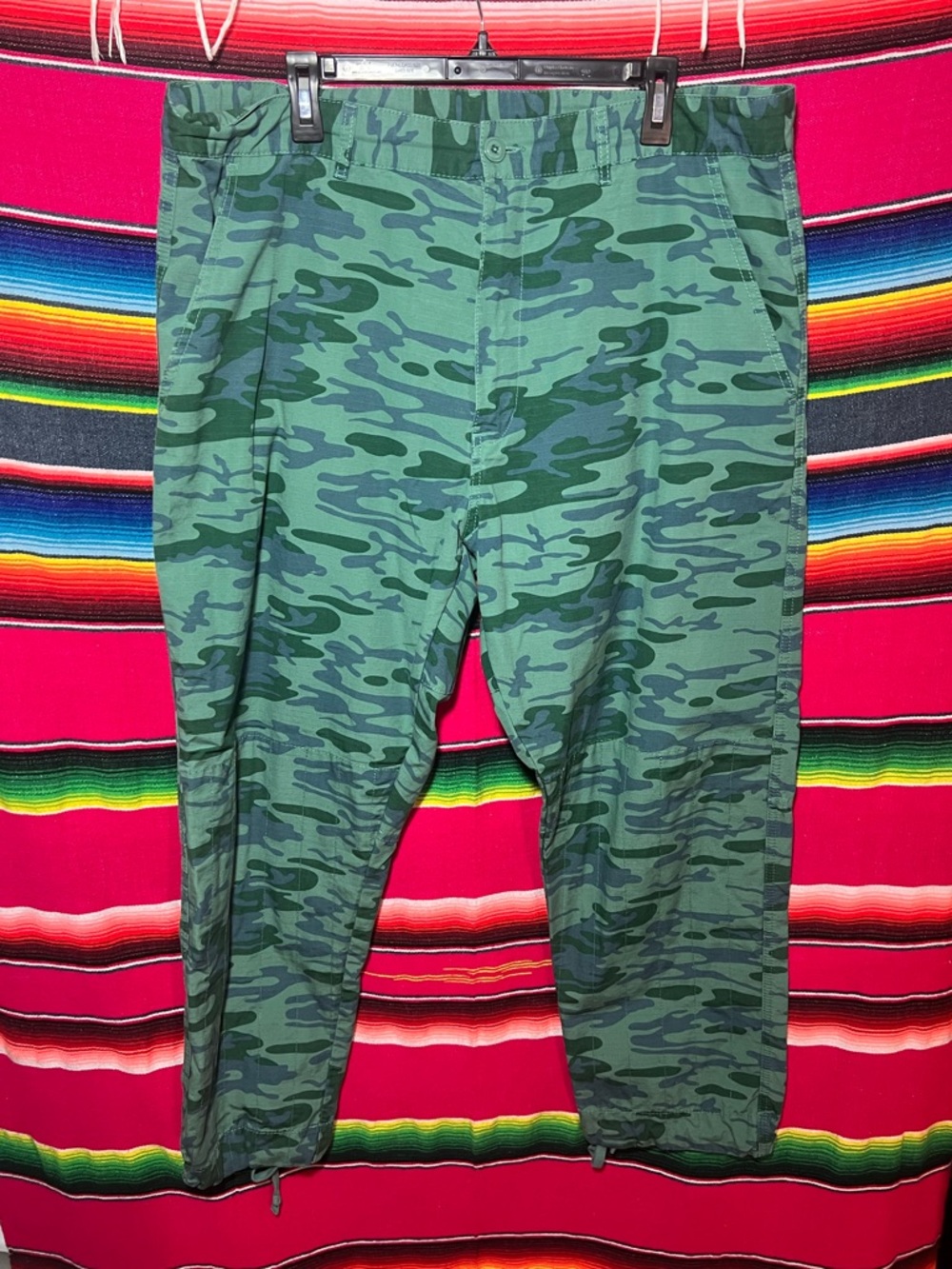 Undefeated Camo Cargo Pants Size XL